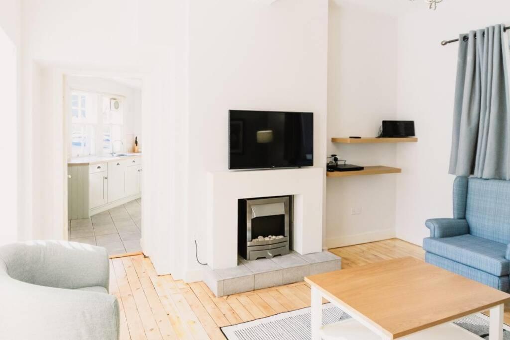 Factors House - A Comfy Cottage In Countryside Park With Wifi And Access To Bar And Pool Perth Dış mekan fotoğraf