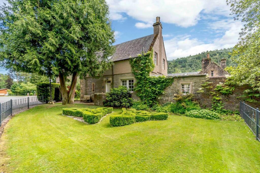 Factors House - A Comfy Cottage In Countryside Park With Wifi And Access To Bar And Pool Perth Dış mekan fotoğraf