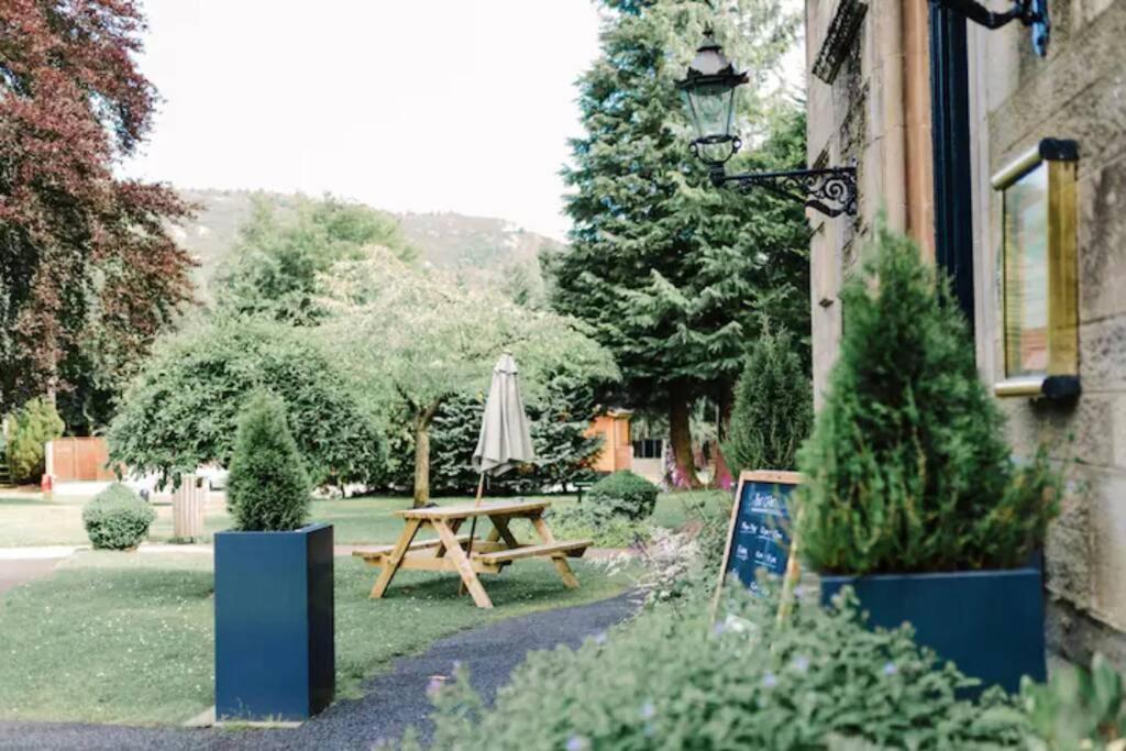 Factors House - A Comfy Cottage In Countryside Park With Wifi And Access To Bar And Pool Perth Dış mekan fotoğraf
